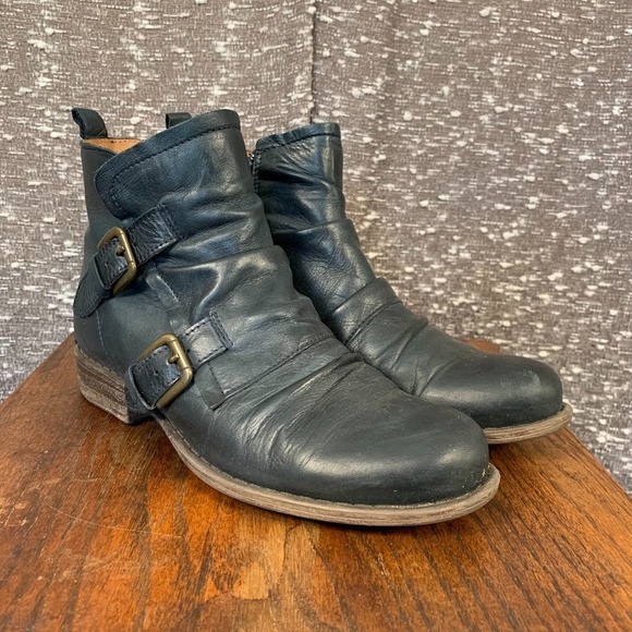 Miz Mooz Leslie Double Buckle Leather Ankle Boot Women's 7 - Picture 1 of 11